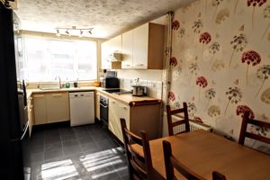 Kitchen/Diner- click for photo gallery